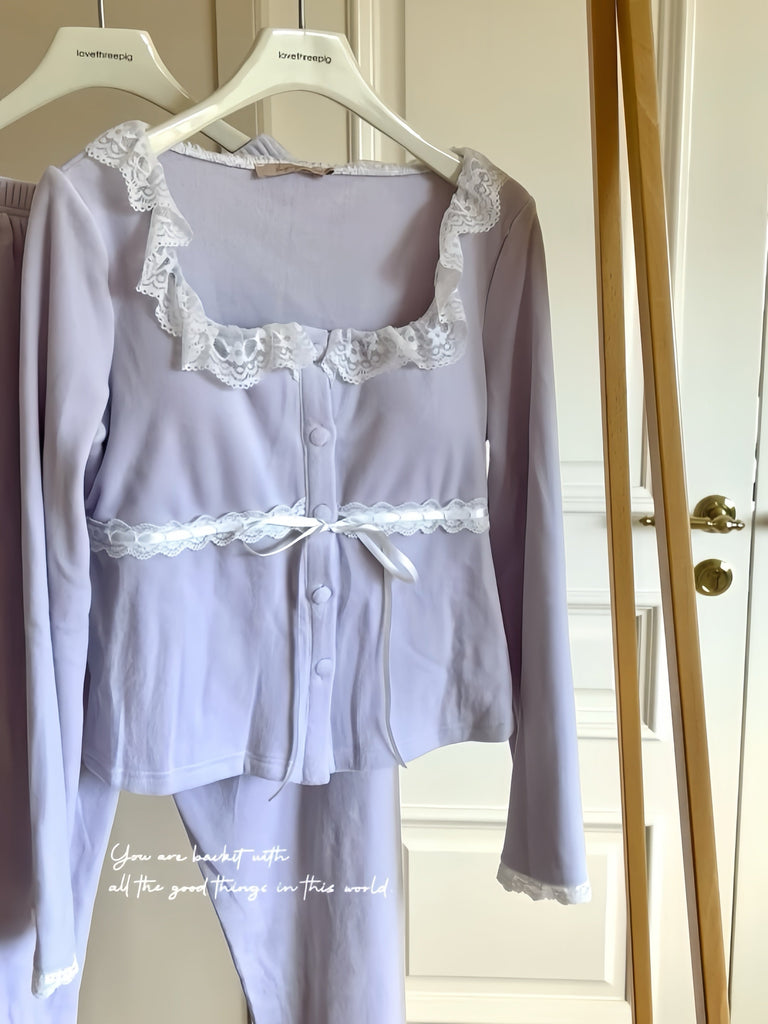 Get trendy with Lavender Kiss Autumn Pajamas Homewear set -  available at Peiliee Shop. Grab yours for $24 today!