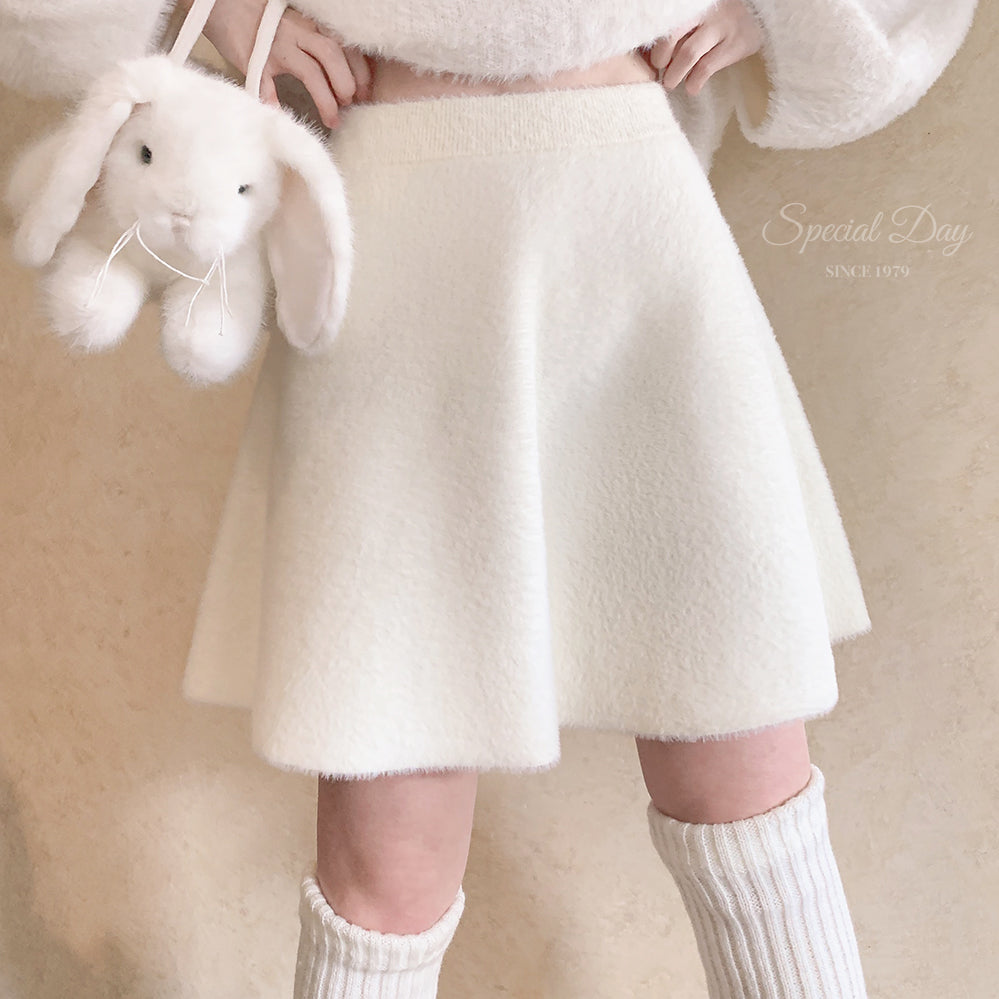 Get trendy with Soft bunny faux fur skirt - available at Peiliee Shop. Grab yours for $19 today!