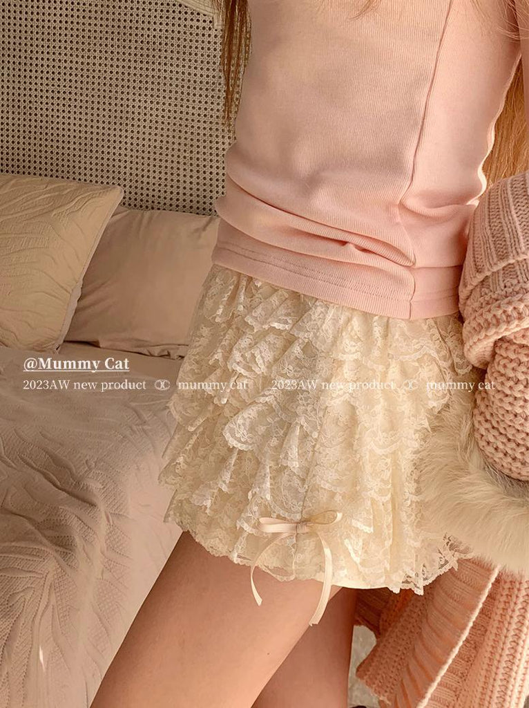 Get trendy with [Mummy Cat] Flourishing Blossoms Sweet Lace Short - Clothing available at Peiliee Shop. Grab yours for $54 today!