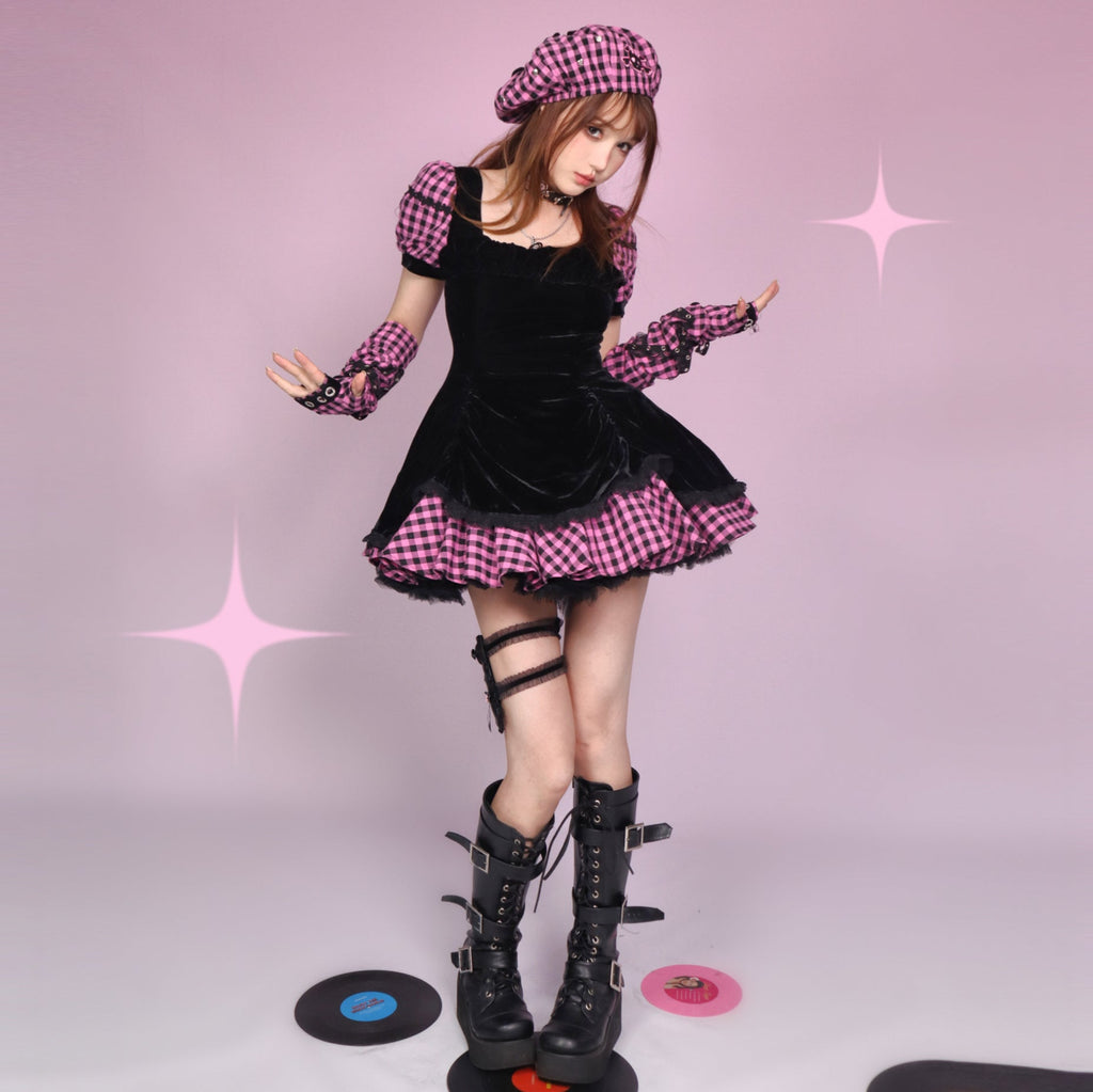 Get trendy with [Evil Tooth] Shining Vocal Dress Set - Dresses available at Peiliee Shop. Grab yours for $25 today!