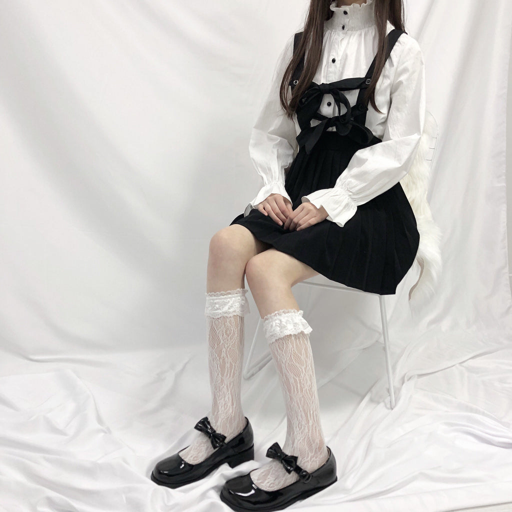 Get trendy with [Basic] Lolita Fairy Lace below knee socks -  available at Peiliee Shop. Grab yours for $8 today!