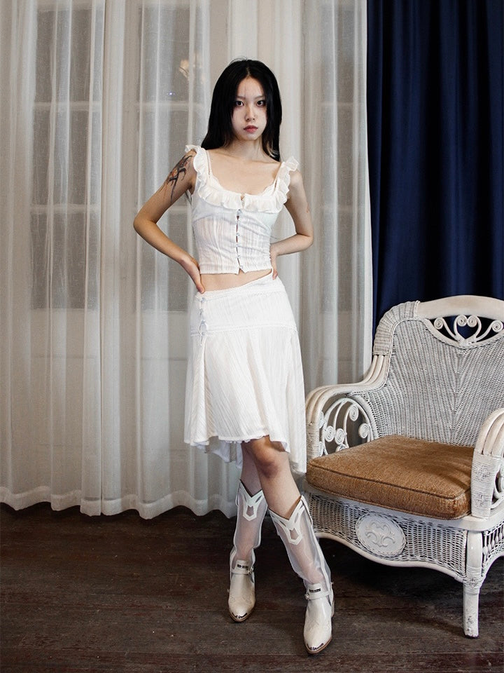 Get trendy with [Illimite] White Romance Set -  available at Peiliee Shop. Grab yours for $52 today!