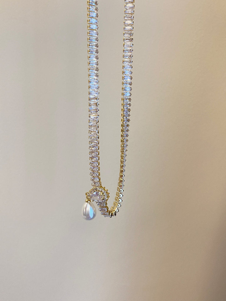 Get trendy with Dolores dream crystal necklace -  available at Peiliee Shop. Grab yours for $12 today!