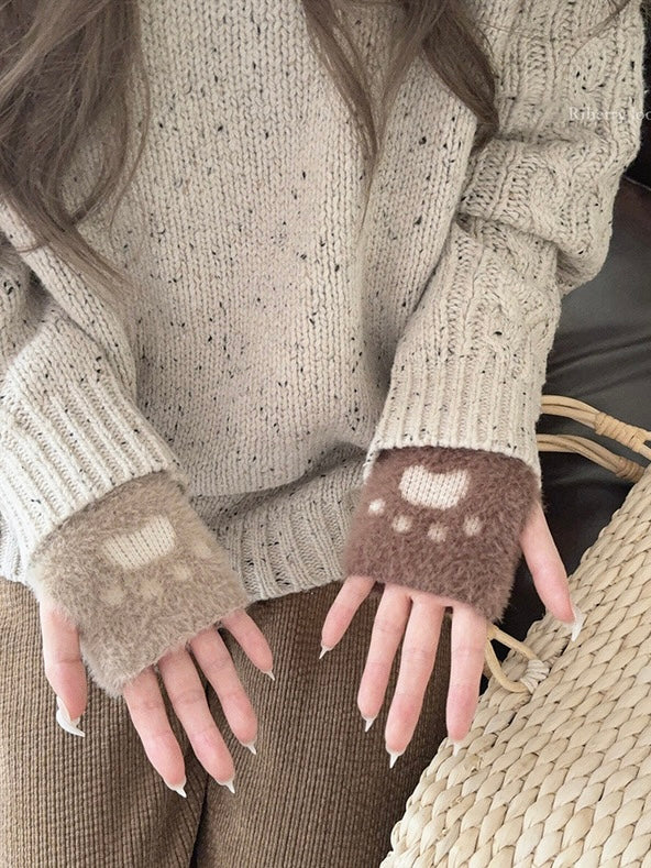 Get trendy with [Faux Fur] 5 Colors Sweet Kitty Paws-Pattern Gloves - Accessories available at Peiliee Shop. Grab yours for $9.90 today!