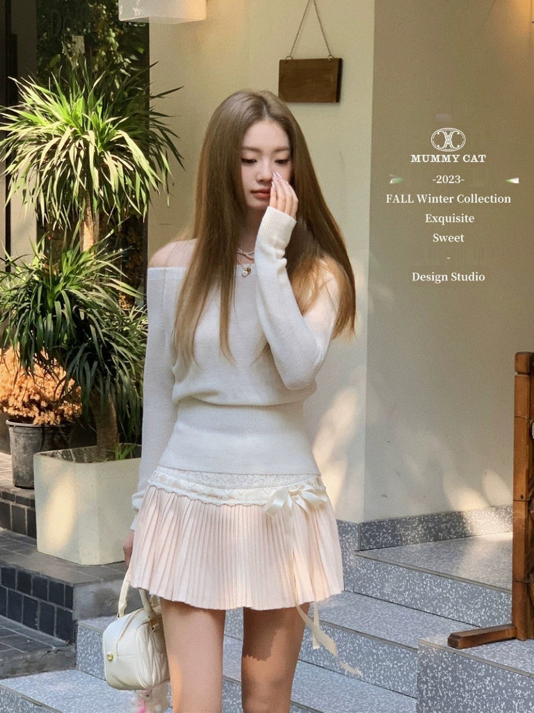 Get trendy with [Mummy Cat] Angel's Descent Pink Maiden Mini Skirt -  available at Peiliee Shop. Grab yours for $42 today!