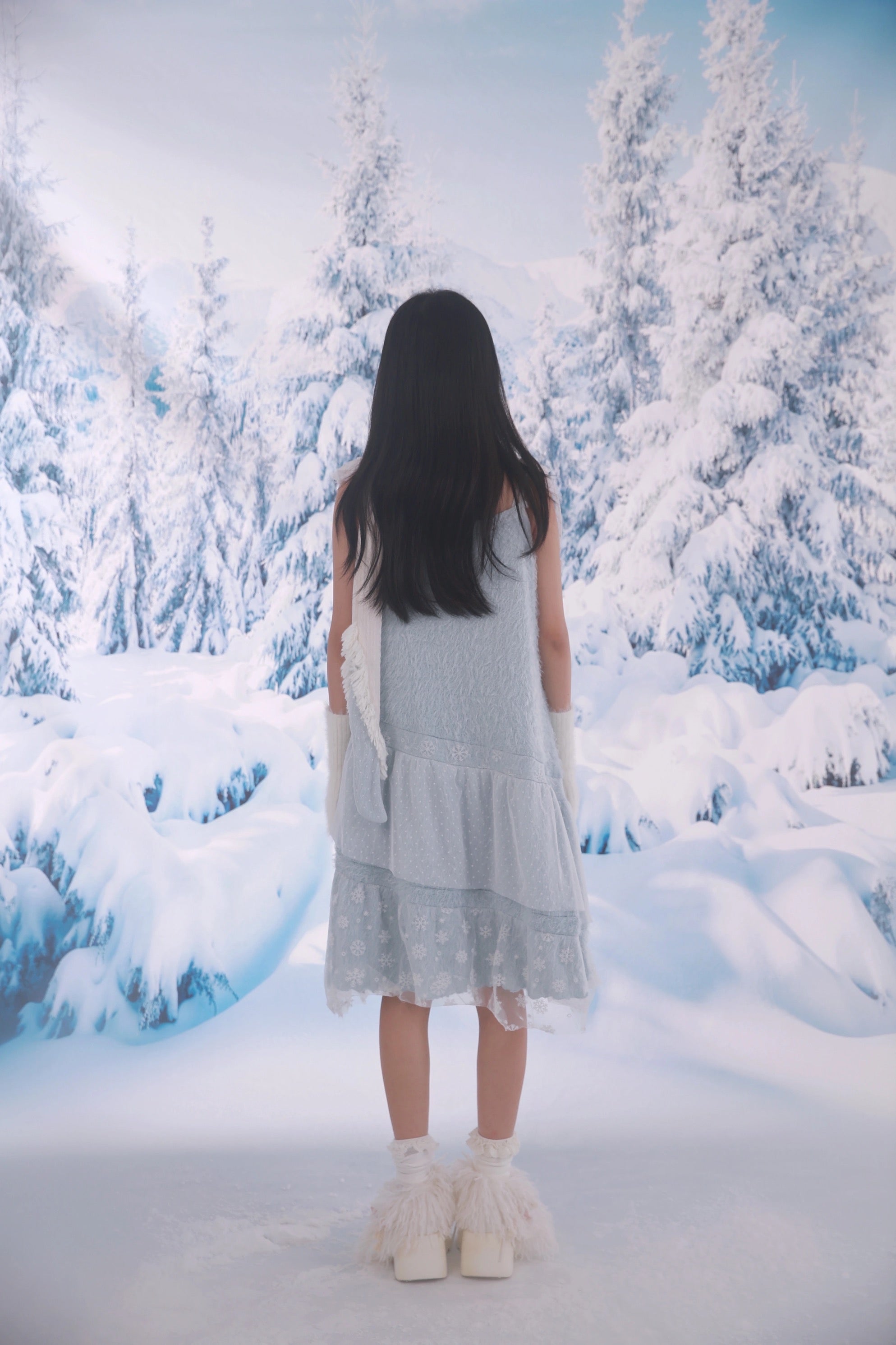 Get trendy with [Rose Island] Icy Snow Feather Dress -  available at Peiliee Shop. Grab yours for $57 today!