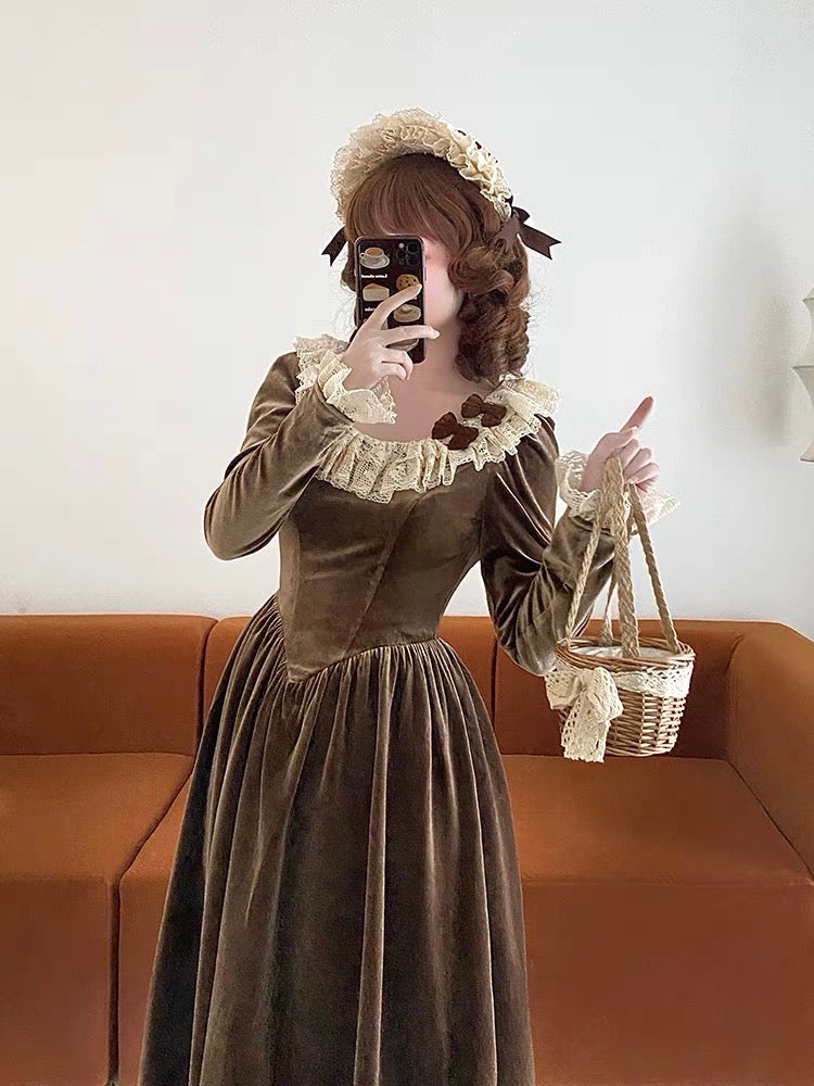 [leoniegirl] Vintage Queen Velvet Long Dress - Premium Dress from leoniegirl - Just $51! Shop now at Peiliee Shop
