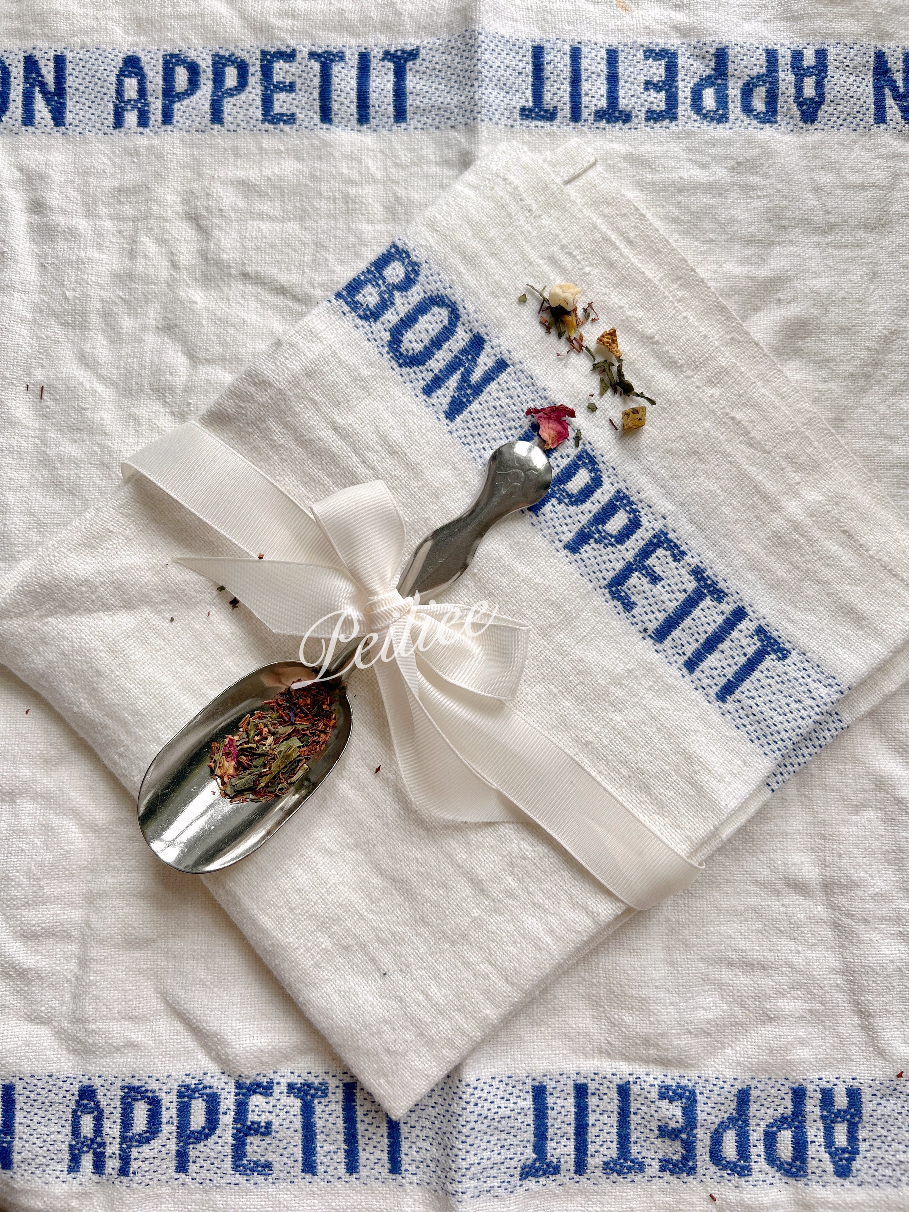 Get trendy with Bon Appetit Tea Shovel Tea Spoon -  available at Peiliee Shop. Grab yours for $1.20 today!