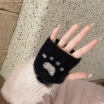 Get trendy with [Faux Fur] 5 Colors Sweet Kitty Paws-Pattern Gloves - Accessories available at Peiliee Shop. Grab yours for $9.90 today!