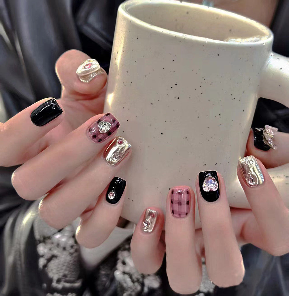 Get trendy with BlackPink Crystal sticky Nails Set - Nails available at Peiliee Shop. Grab yours for $11.50 today!