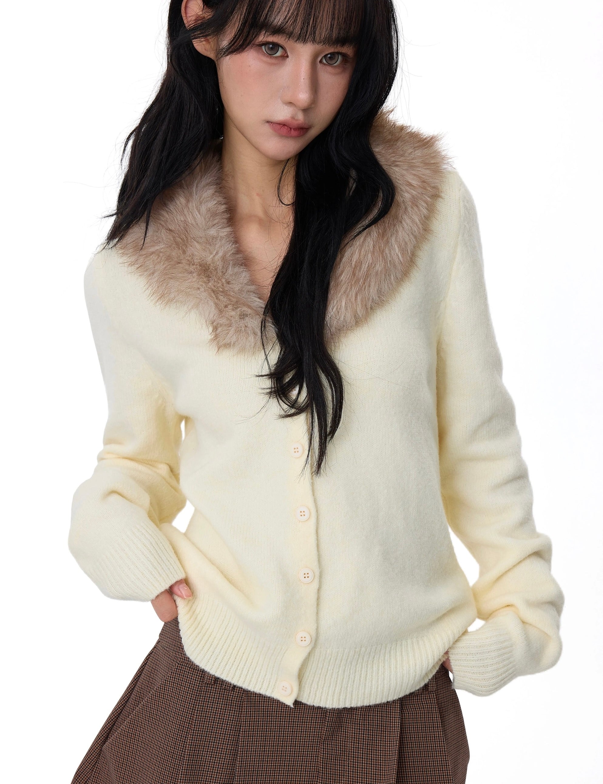 [12% Off Pre-order at Checkout] Reabobo Detachable Faux-Fur Collar Cardigan