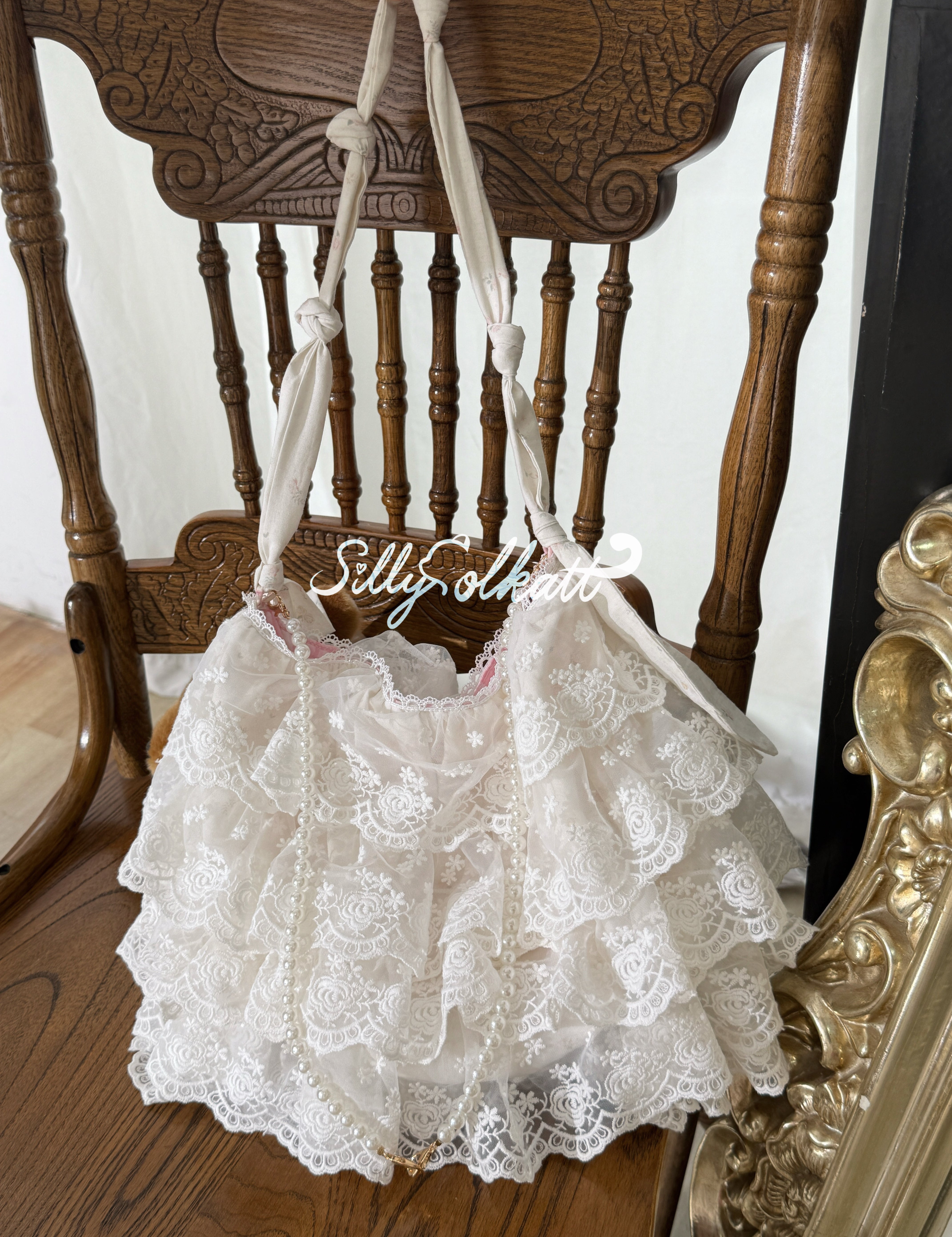 Silly Solkatt Lace Wave Pearl Chain Shoulder Bag