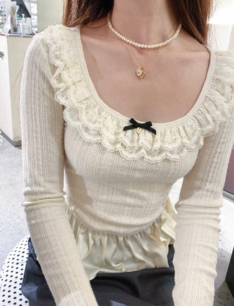 Get trendy with [Mummy Cat] Sweet Gal Knit Top -  available at Peiliee Shop. Grab yours for $40 today!