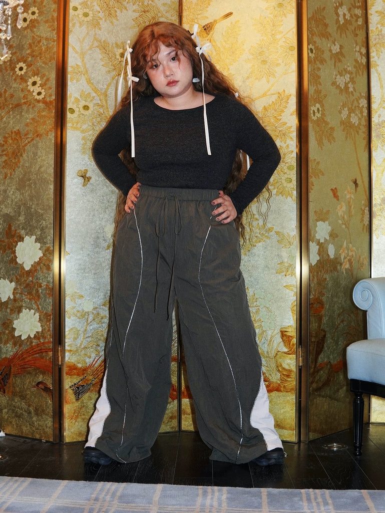 Get trendy with [Curve Beauty] Reflective Leisure Sports Pants -  available at Peiliee Shop. Grab yours for $47 today!
