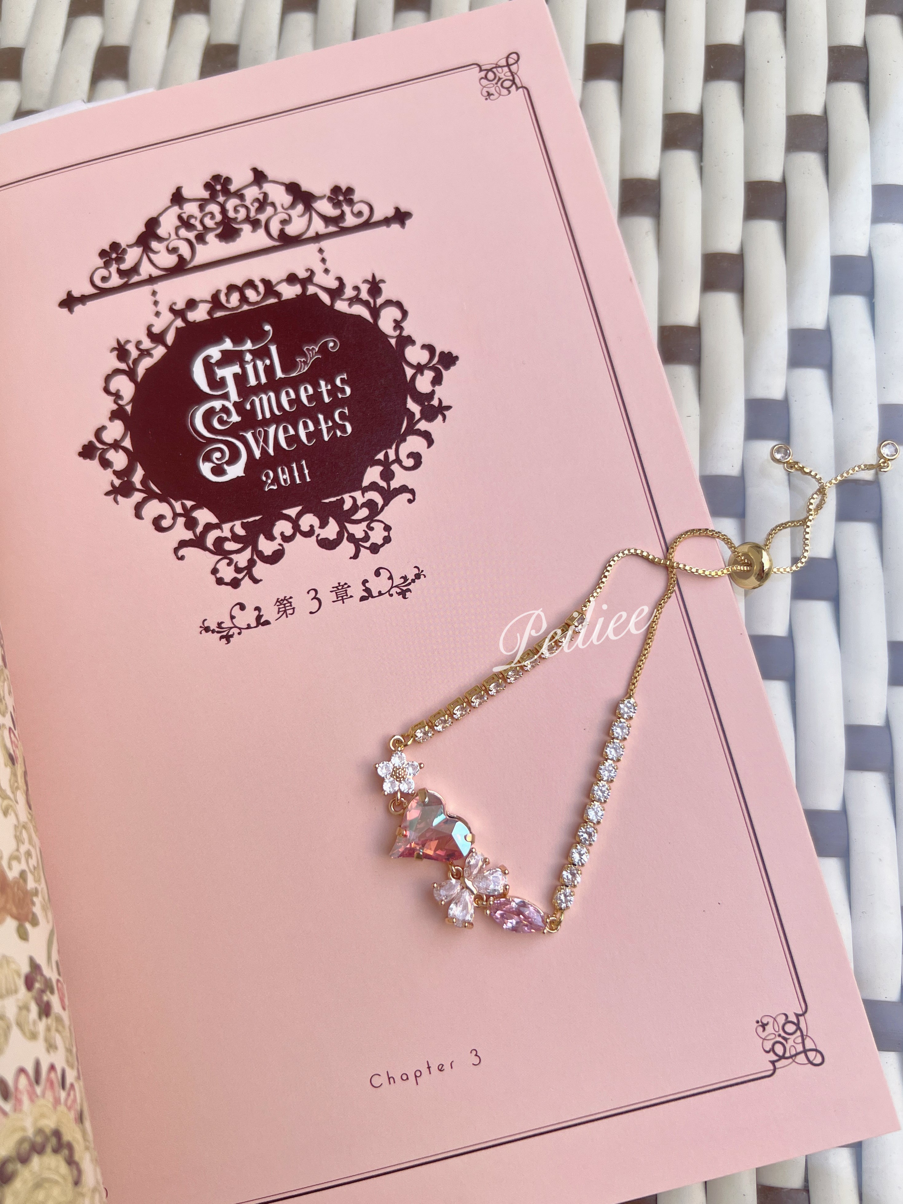 Get trendy with [Handmade] So peachy crystal heart bracelet -  available at Peiliee Shop. Grab yours for $19.90 today!