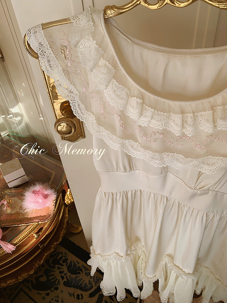 U meni pul uchun uni yalashga majbur qildi. Yuqoridagi striptizchidan porno