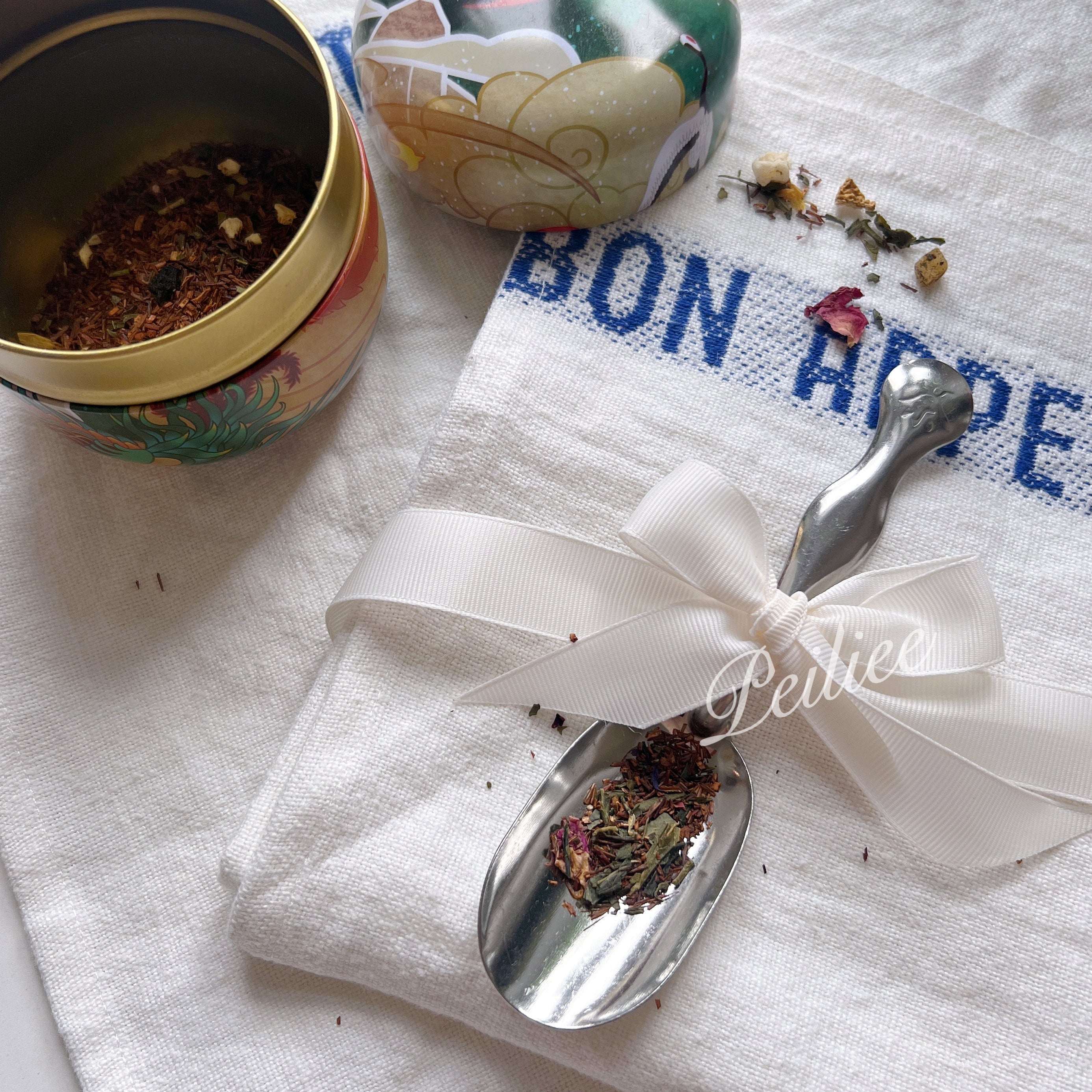 Get trendy with Bon Appetit Tea Shovel Tea Spoon -  available at Peiliee Shop. Grab yours for $1.20 today!