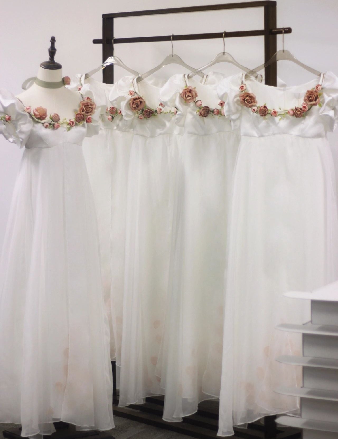 Get trendy with [100% Silk Version With Tailor Made Size] Imperial Lily Frost fall imperial dress gown (Worldwide Free Shipping)o -  available at Peiliee Shop. Grab yours for $640 today!