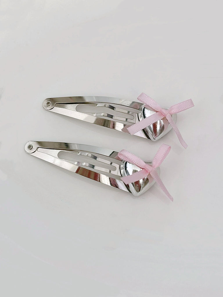 Get trendy with Babydoll silver with soft pink hairpin -  available at Peiliee Shop. Grab yours for $2.50 today!