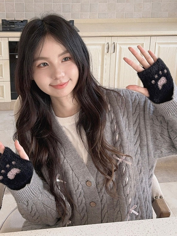 Get trendy with [Faux Fur] 5 Colors Sweet Kitty Paws-Pattern Gloves - Accessories available at Peiliee Shop. Grab yours for $9.90 today!