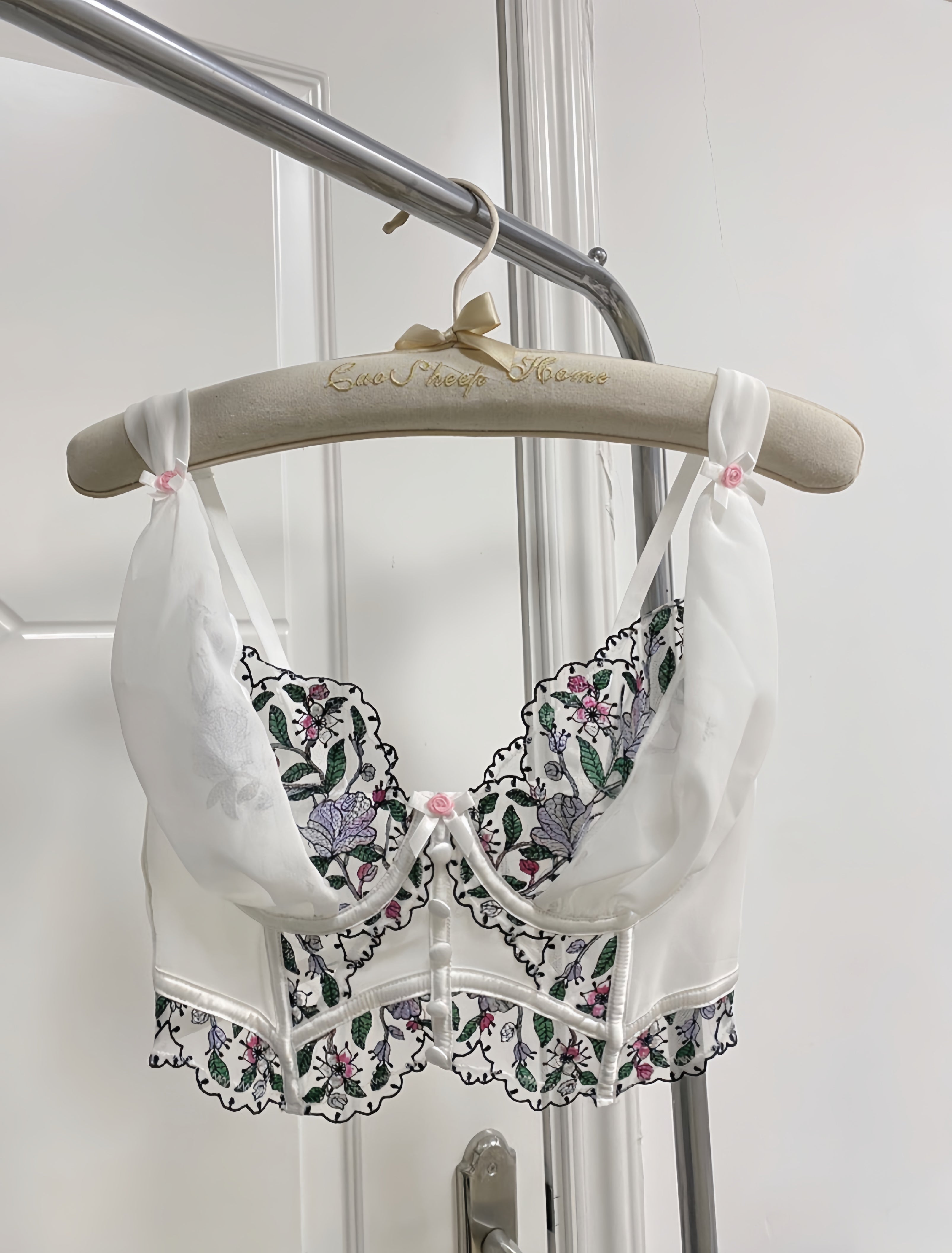 Get trendy with Flower Dreams Lace Bra Set Brallette -  available at Peiliee Shop. Grab yours for $22.86 today!