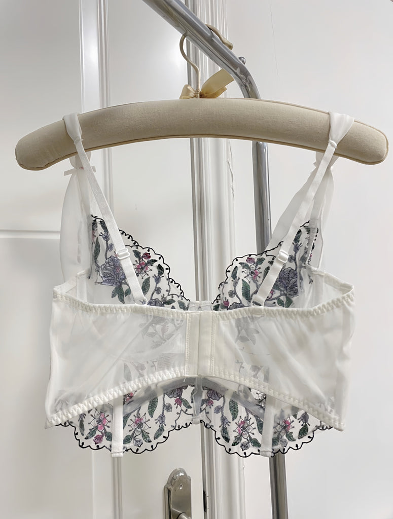Get trendy with Flower Dreams Lace Bra Set Brallette -  available at Peiliee Shop. Grab yours for $22.86 today!