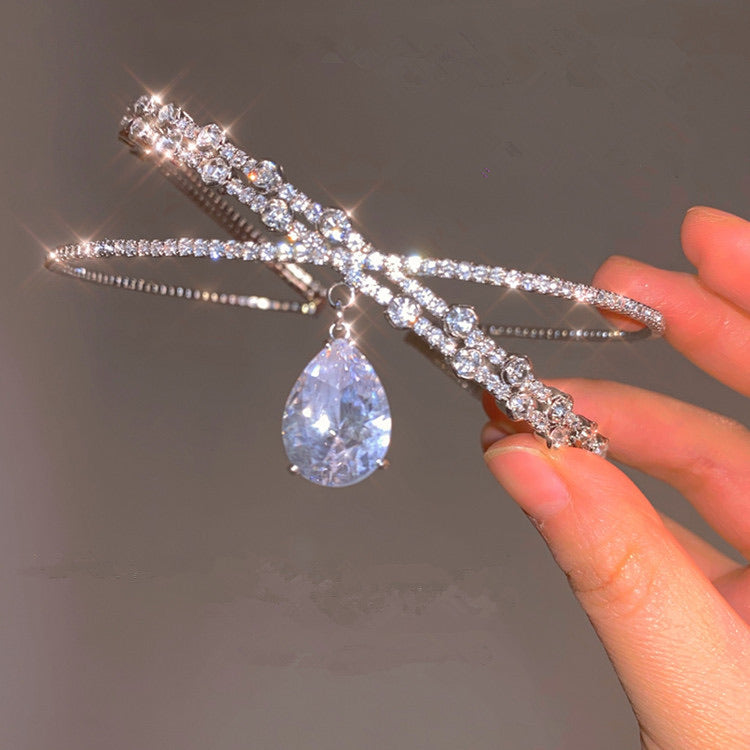 Get trendy with True Princess’s Crystal Tear Drop Choker Crown -  available at Peiliee Shop. Grab yours for $8.80 today!