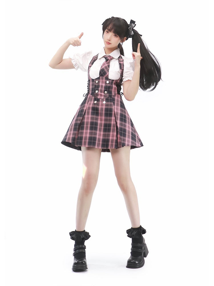 Get trendy with [Damngirl]The Charming Schoolgirl Set -  available at Peiliee Shop. Grab yours for $65 today!