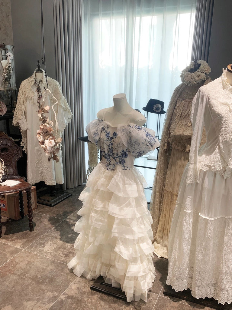 Get trendy with [Haute couture] La Fille De Porcelaine Wedding Dress New Vintage Dress Handmade By Ankin -  available at Peiliee Shop. Grab yours for $499 today!