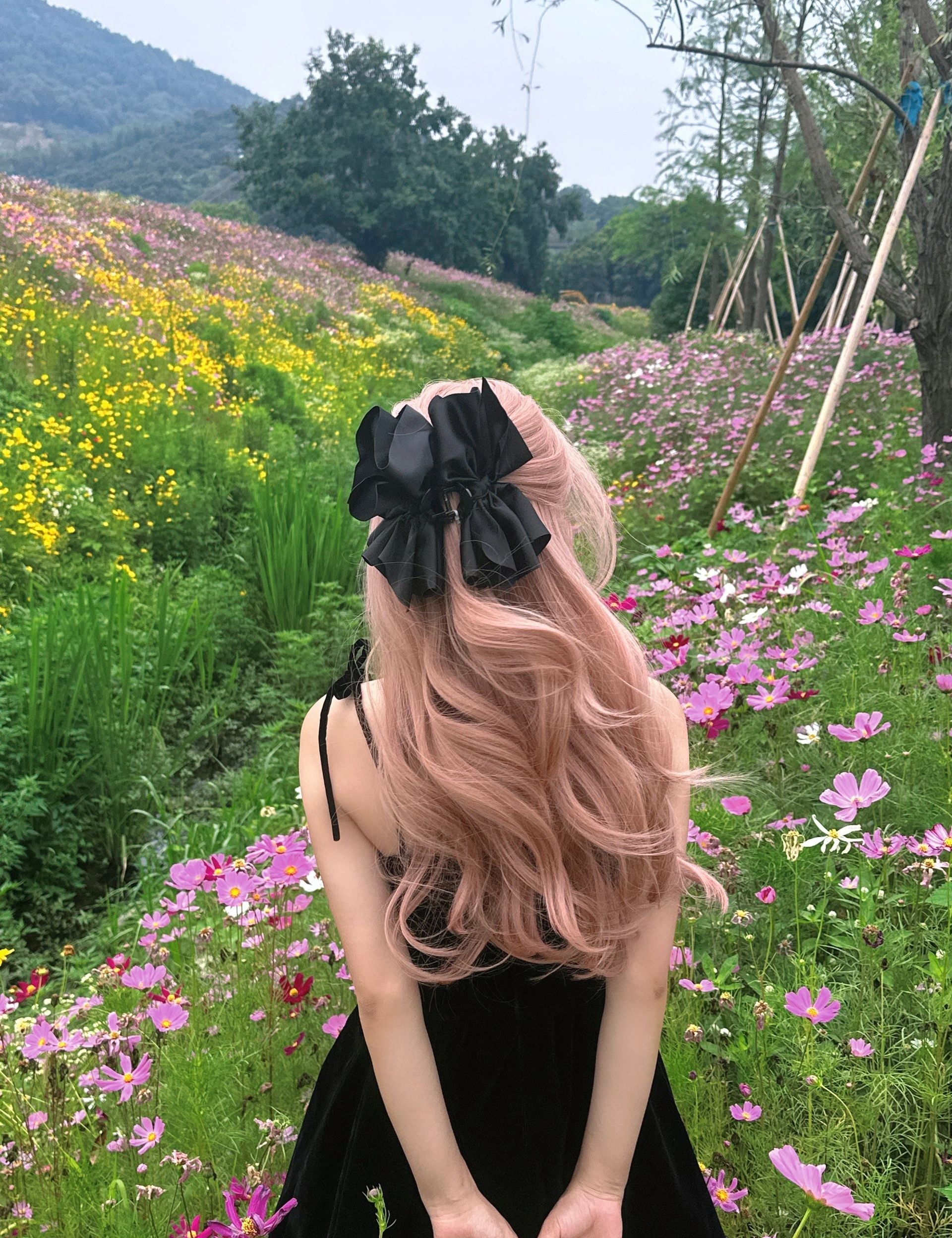 Get trendy with BlackPink Rose Hair Style Daily Wig -  available at Peiliee Shop. Grab yours for $26.80 today!