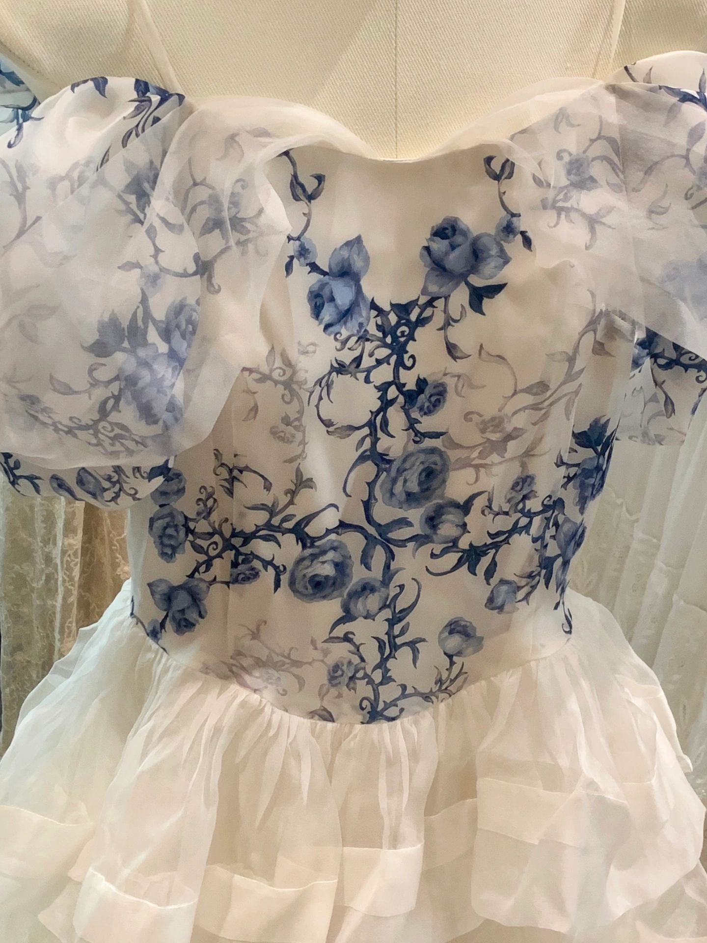 Get trendy with [Haute couture] La Fille De Porcelaine Wedding Dress New Vintage Dress Handmade By Ankin -  available at Peiliee Shop. Grab yours for $499 today!