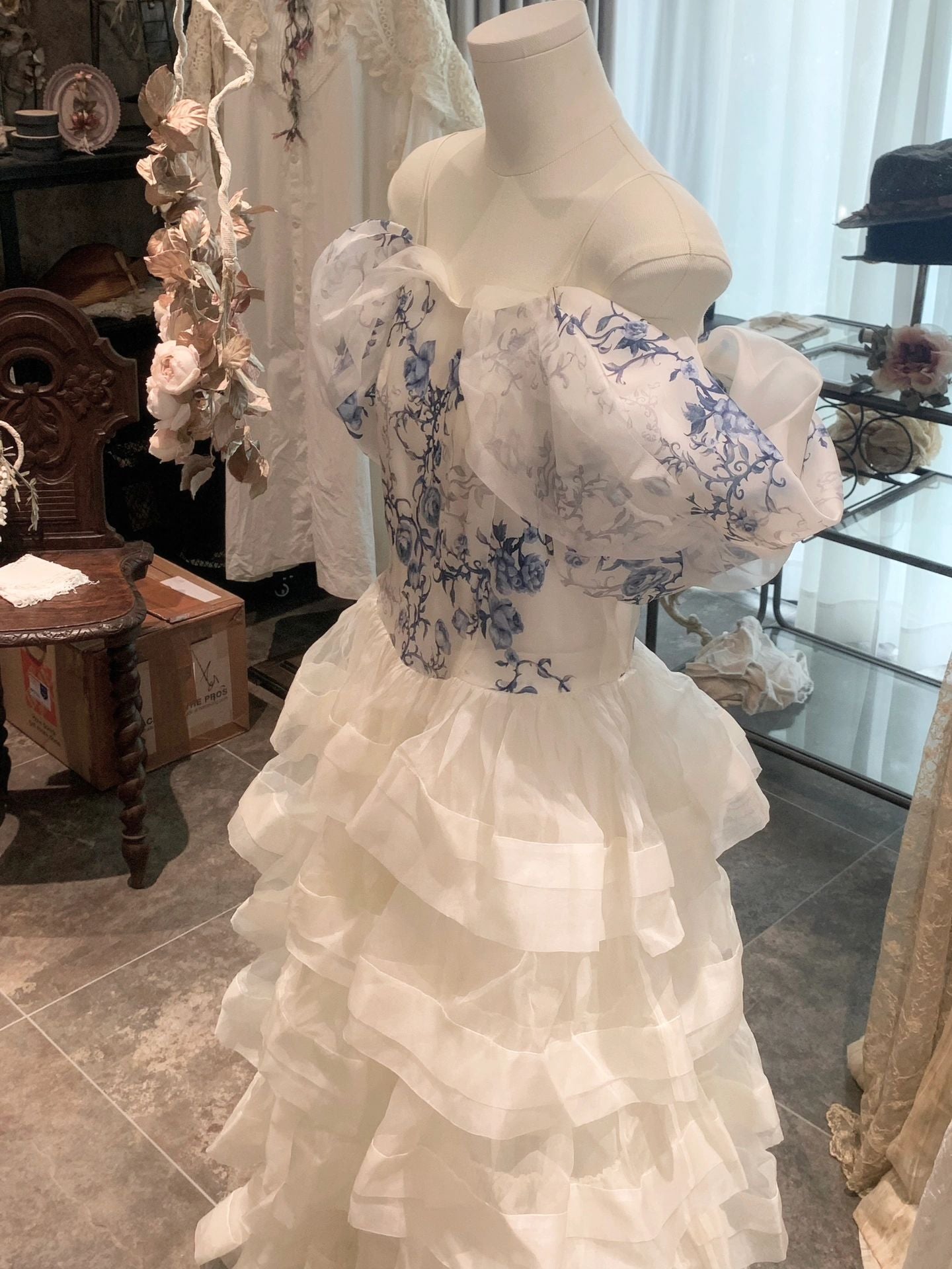 Get trendy with [Haute couture] La Fille De Porcelaine Wedding Dress New Vintage Dress Handmade By Ankin -  available at Peiliee Shop. Grab yours for $499 today!