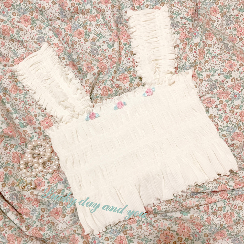Get trendy with [Petite] Floral days and you crop top - Crop Top available at Peiliee Shop. Grab yours for $22 today!