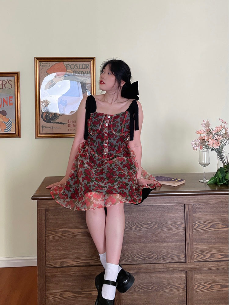 Get trendy with [Curve Beauty] Rose In Spring Midnight Mini Floral Dress - Dresses available at Peiliee Shop. Grab yours for $36.80 today!
