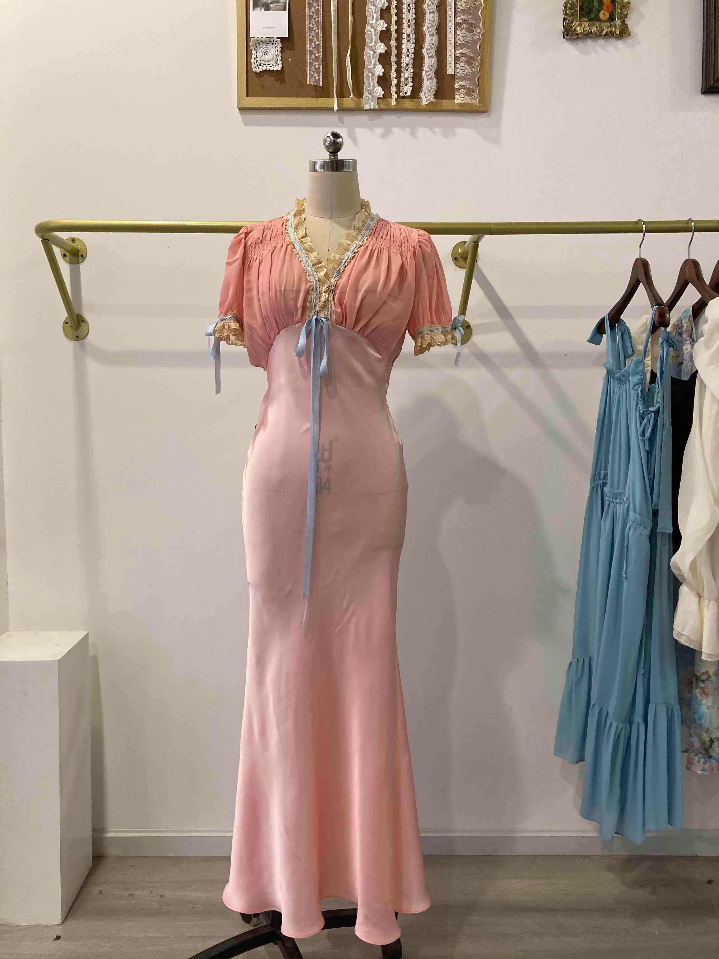 Get trendy with [Customized] Angelic Garden Vintage Gown Dress - Dress available at Peiliee Shop. Grab yours for $95 today!