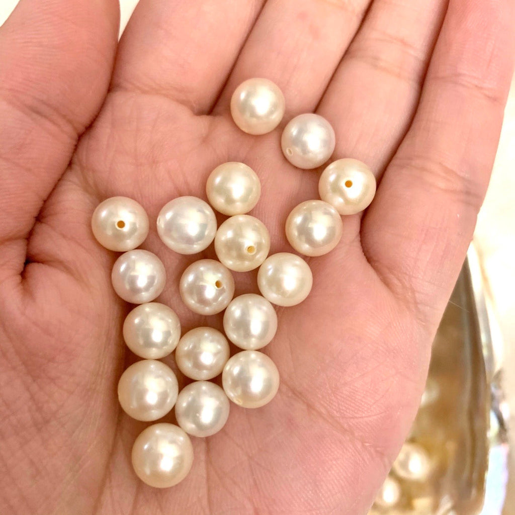 Get trendy with Les Perles -  available at Peiliee Shop. Grab yours for $42 today!