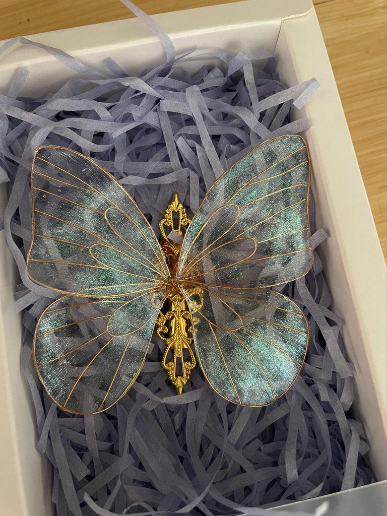 Get trendy with [Handmade] The Golden Butterfly Hairpin -  available at Peiliee Shop. Grab yours for $29.90 today!