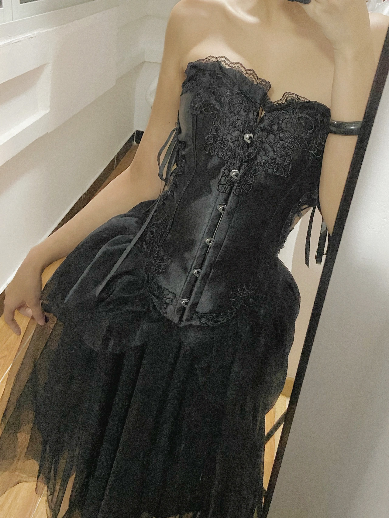 Get trendy with [Basic] Gothic Dreams Lace Corset - Corset available at Peiliee Shop. Grab yours for $24 today!