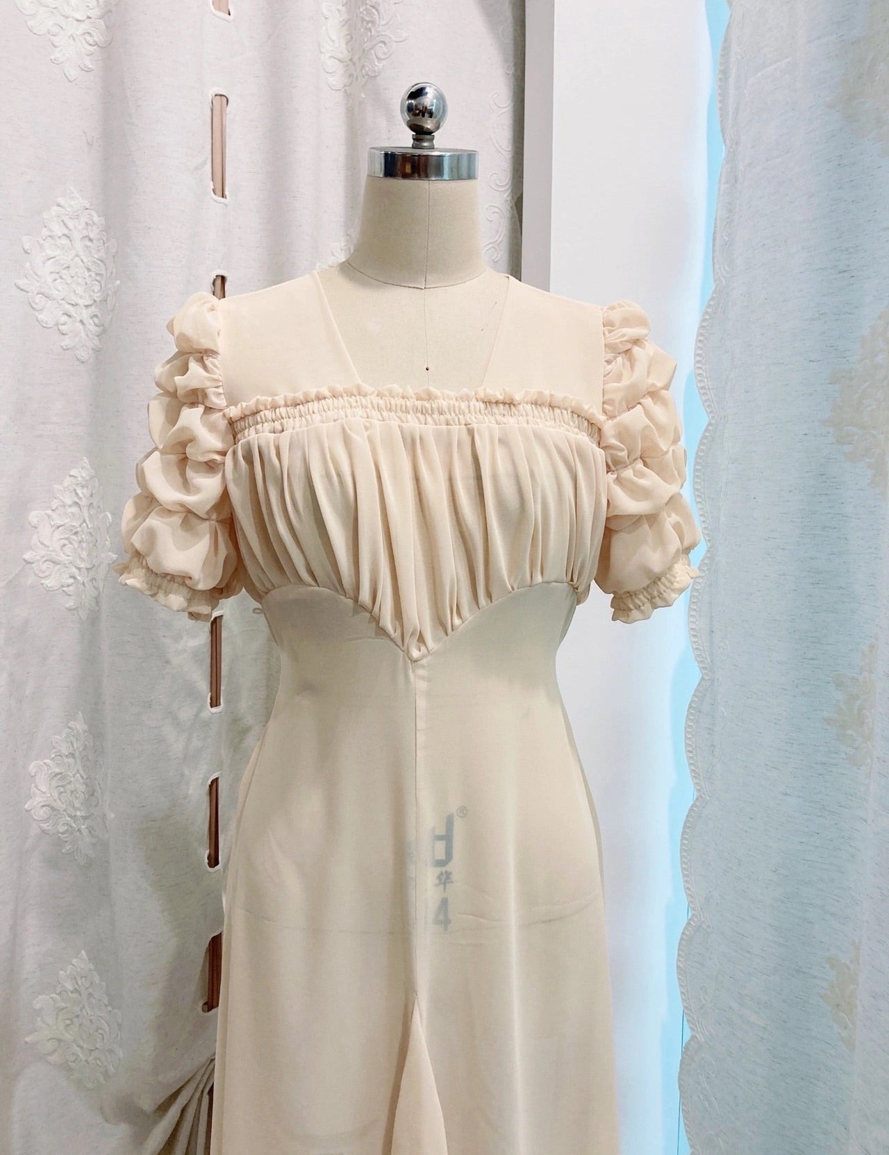 Get trendy with [Customized] Swan Angel Vintage Gown Dress - Dress available at Peiliee Shop. Grab yours for $95 today!