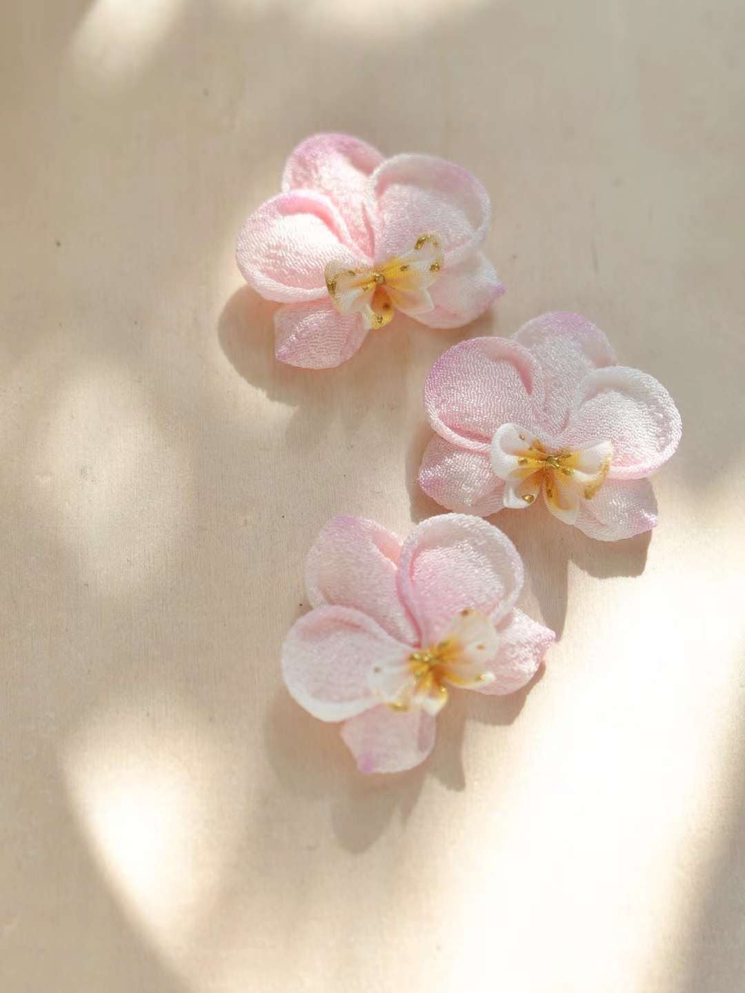 Get trendy with [Handmade] Japanese Silk Flower Hairpin -  available at Peiliee Shop. Grab yours for $138 today!