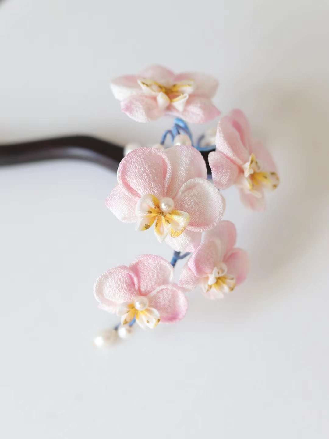 Get trendy with [Handmade] Japanese Silk Flower Hairpin -  available at Peiliee Shop. Grab yours for $138 today!