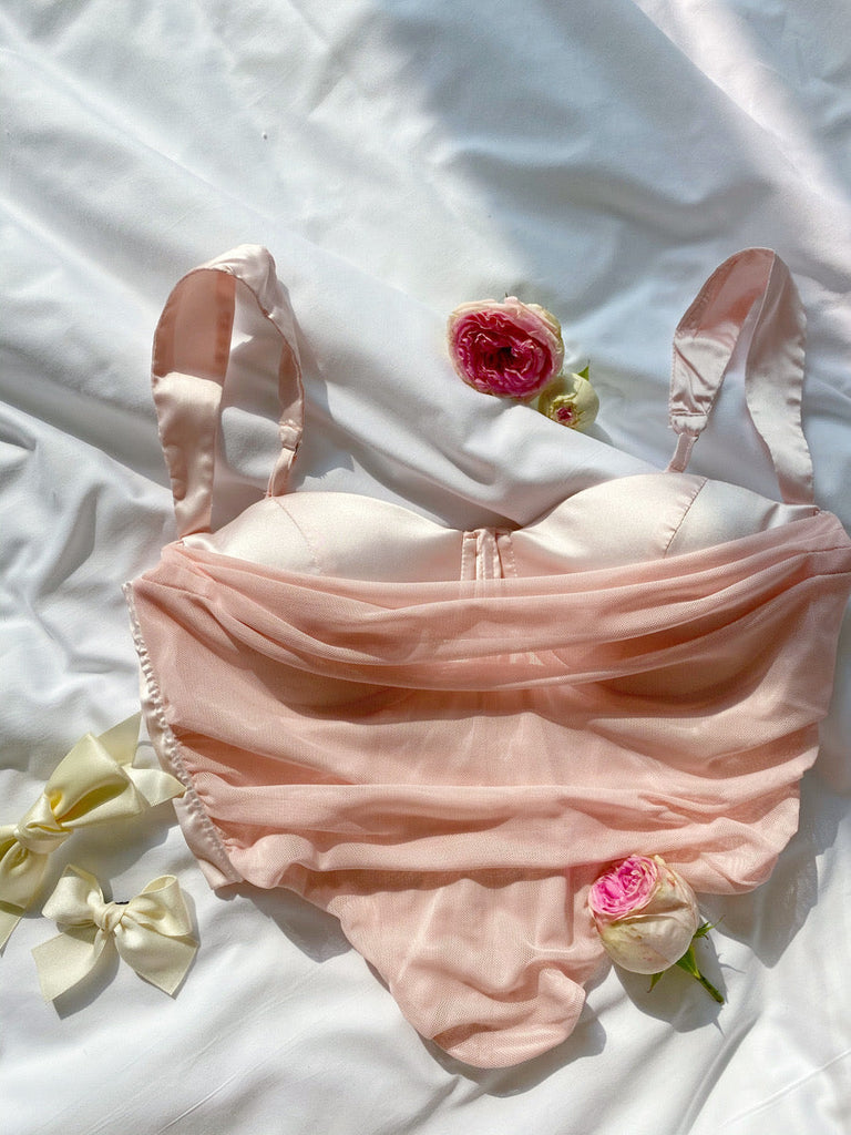 Get trendy with [Pre-order] Soft Rose Corset - Lingerie available at Peiliee Shop. Grab yours for $39.90 today!