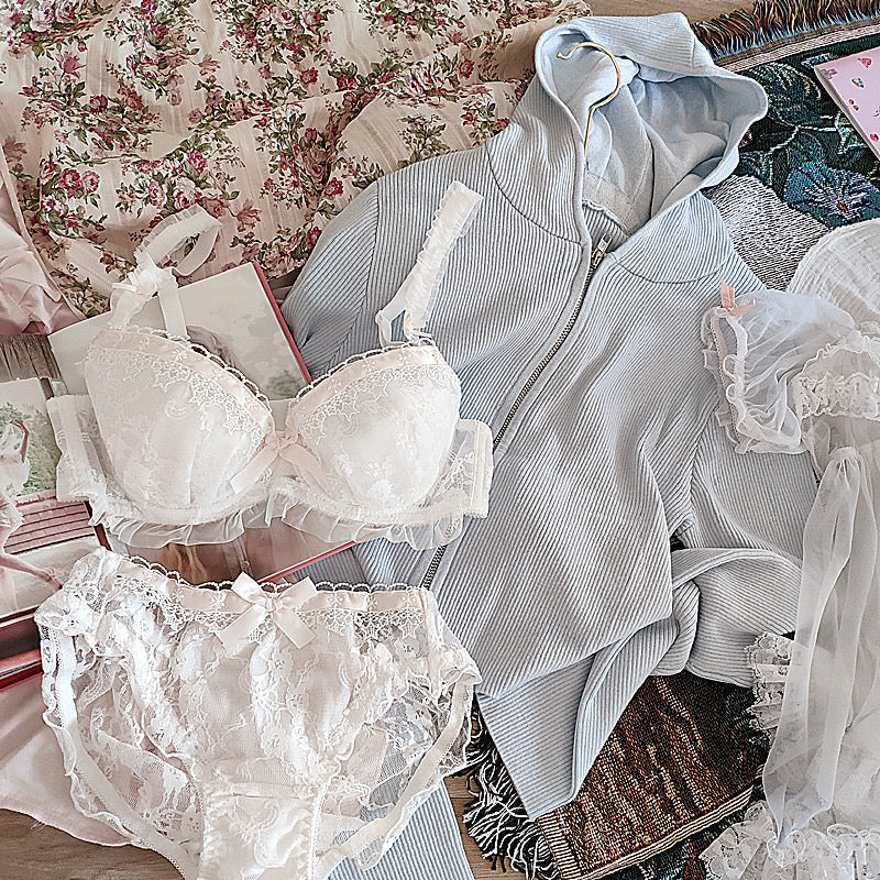 Get trendy with Angel Ribbon for stars and roses Bra Set - lingerie available at Peiliee Shop. Grab yours for $26 today!