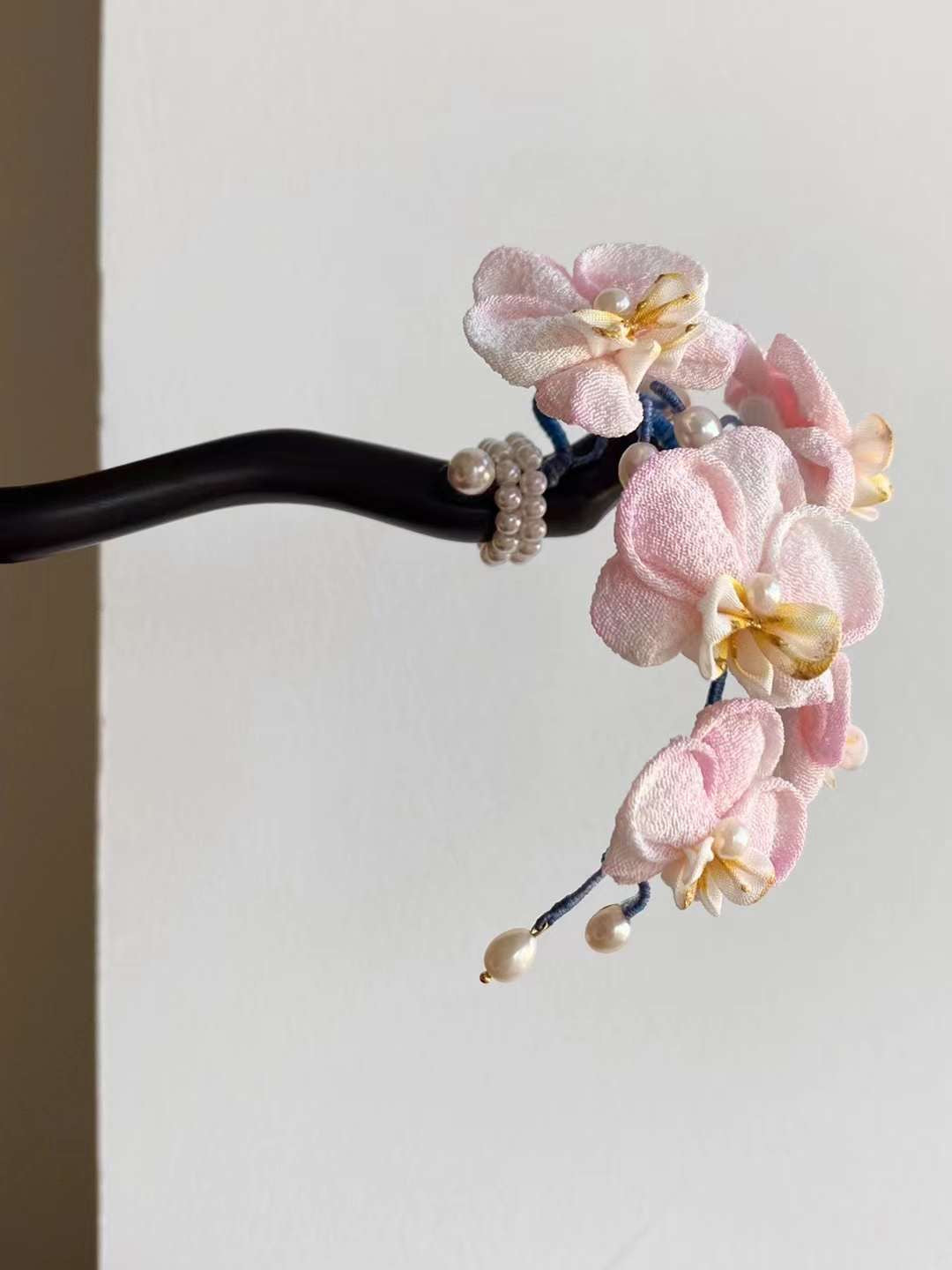 Get trendy with [Handmade] Japanese Silk Flower Hairpin -  available at Peiliee Shop. Grab yours for $138 today!