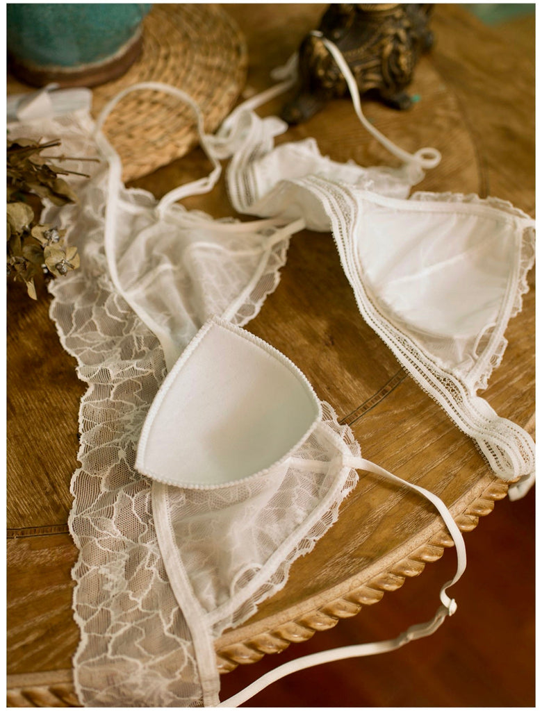Get trendy with [Last Chance] Angelic Moment Lace Bralette -  available at Peiliee Shop. Grab yours for $29.90 today!